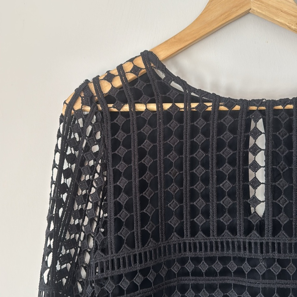 Lacework Top - Picture 5 of 8